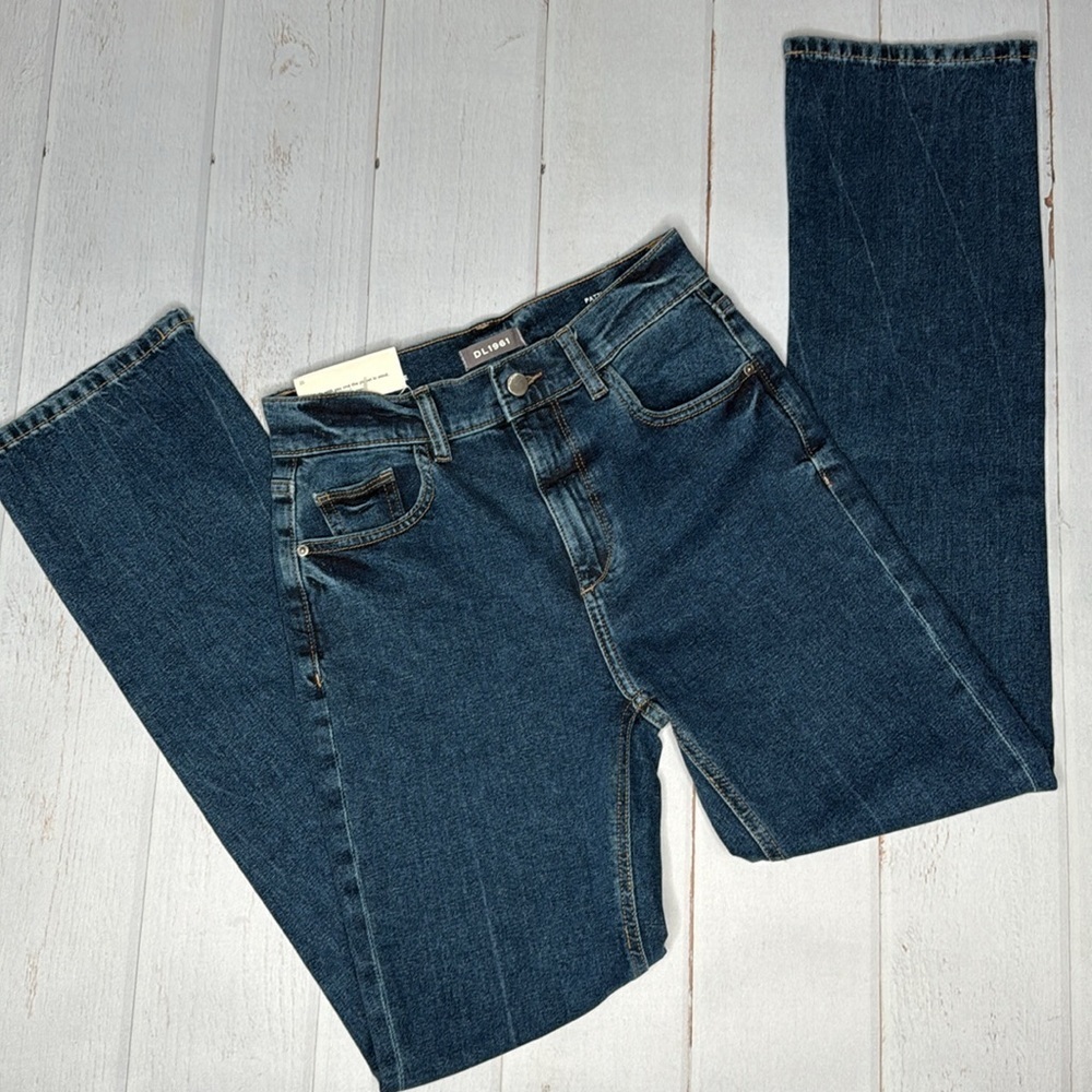NWT - DL1961 Patti Straight Vintage Jeans - Size 25